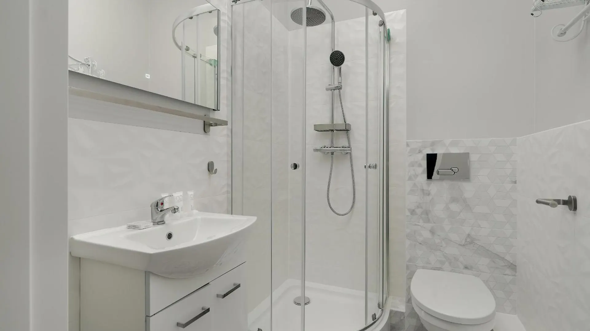 Studio In The Centre Of Poznan With Balcony By Noclegi Renters 公寓