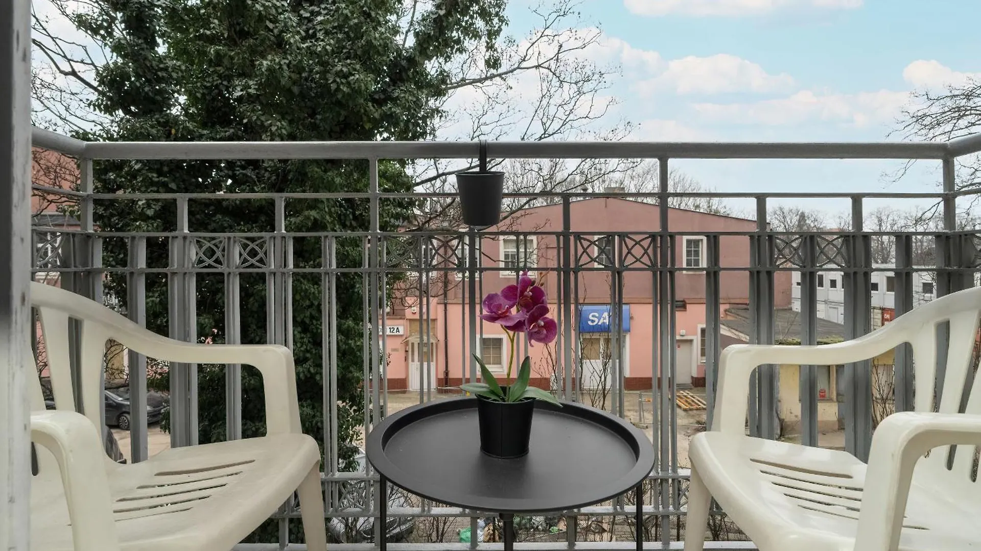 Studio In The Centre Of Poznan With Balcony By Noclegi Renters 公寓